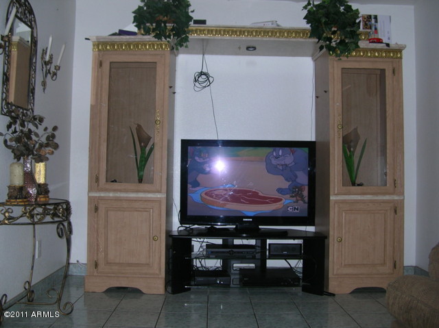 170 South Picacho Heights Road Eloy, AZ 85131 - Photo 4 of 23 Living Room