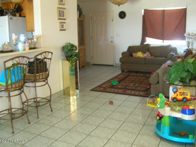 170 South Picacho Heights Road Eloy, AZ 85131 - Photo 8 of 23 Looking towards living room