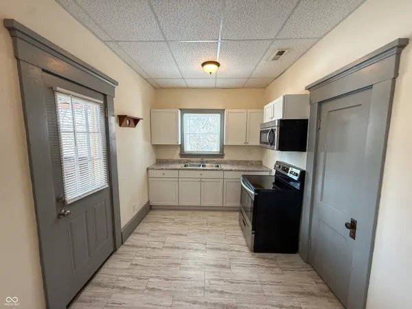 $1,025 | 640 East Seminary Street, Unit 4, Greencastle, IN 46135