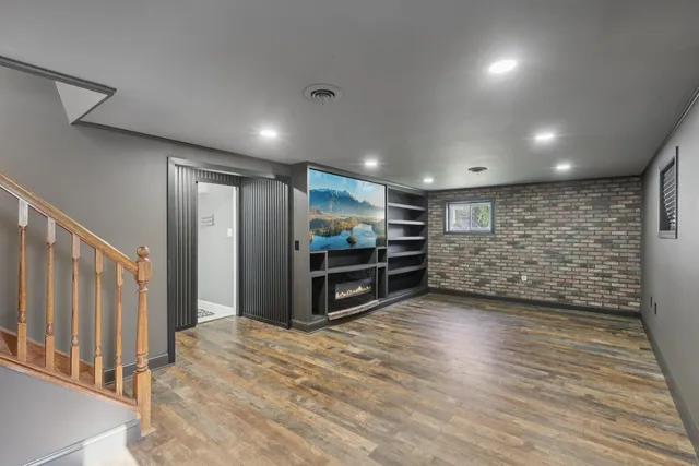 $365,000 | 14545 Kostner Avenue, Midlothian, IL 60445