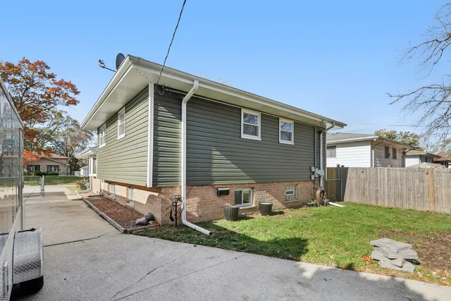 $365,000 | 14545 Kostner Avenue, Midlothian, IL 60445