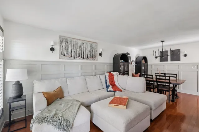 $365,000 | 14545 Kostner Avenue, Midlothian, IL 60445