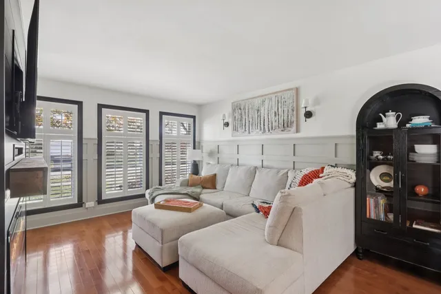 $365,000 | 14545 Kostner Avenue, Midlothian, IL 60445