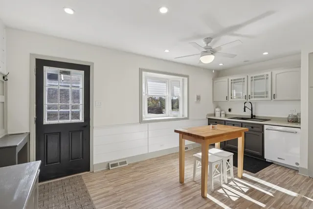 $365,000 | 14545 Kostner Avenue, Midlothian, IL 60445