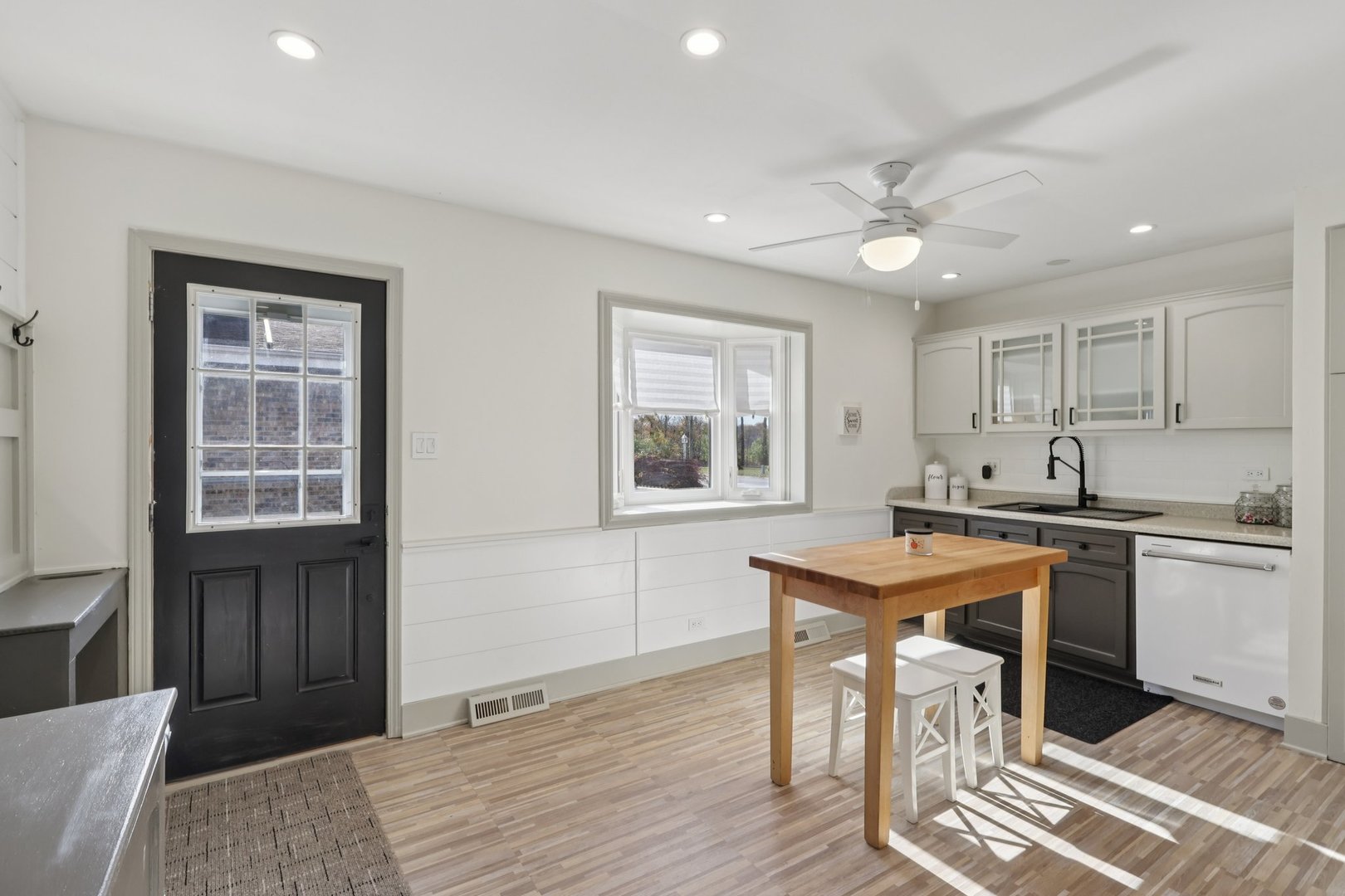 14545 Kostner Avenue Midlothian, IL 60445 - Photo 10 of 36