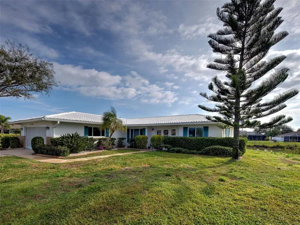$350,000 | 1355 Cambridge Drive, Venice, FL 34293