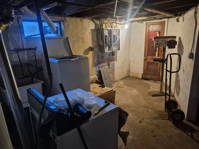 $115,000 | 1014 22nd Street, Rockford, IL 61108