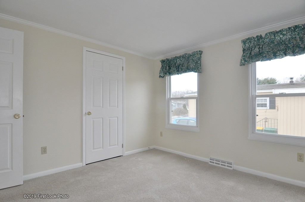 13 Queens Road Attleboro, MA 02703 - Photo 18 of 29 Gallery Image 18