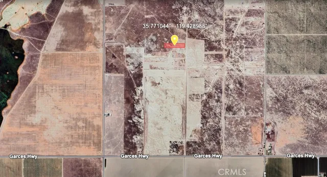 a close up of a shower