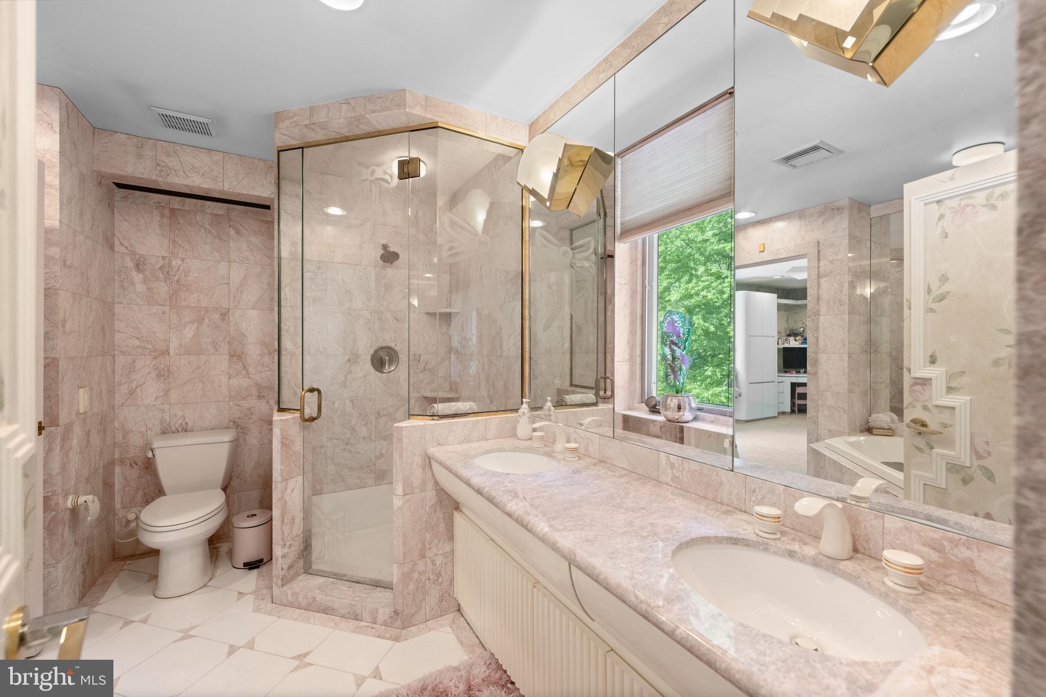 46 Sleepy Hollow Drive Newtown Square, PA 19073 - Photo 32 of 63 Jack N Jill Bath
