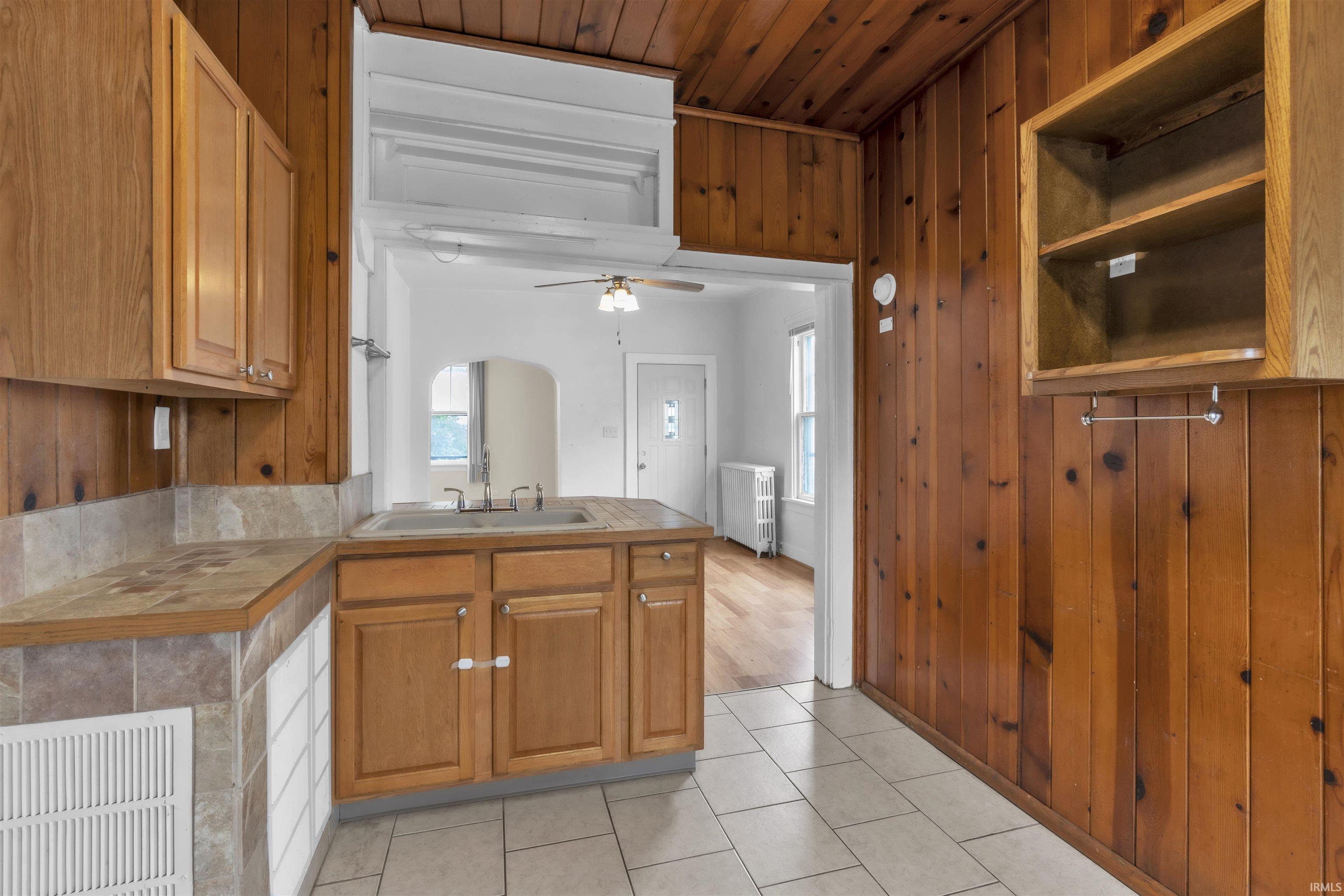 1305 Sinclair Street Fort Wayne, IN 46808 - Photo 18 of 24