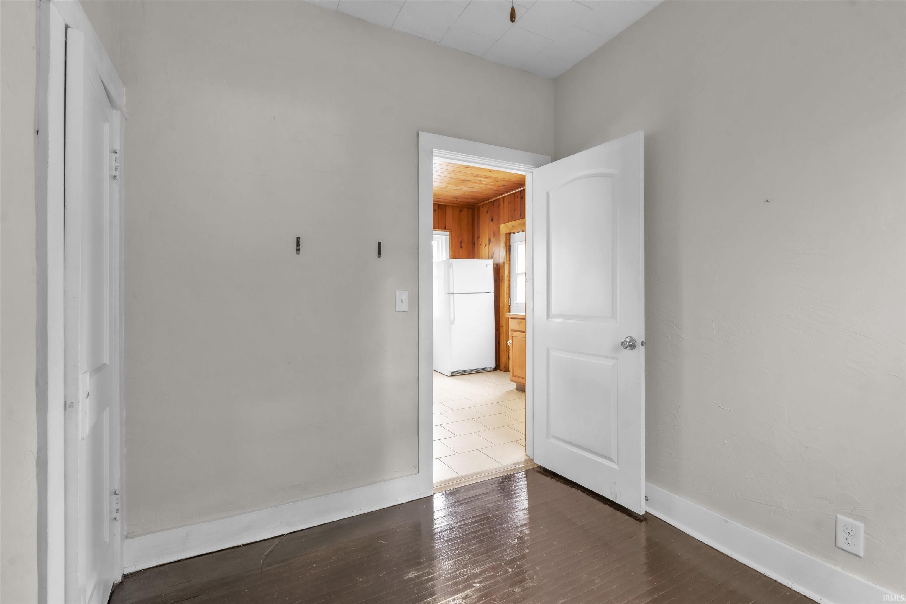 1305 Sinclair Street Fort Wayne, IN 46808 - Photo 9 of 24