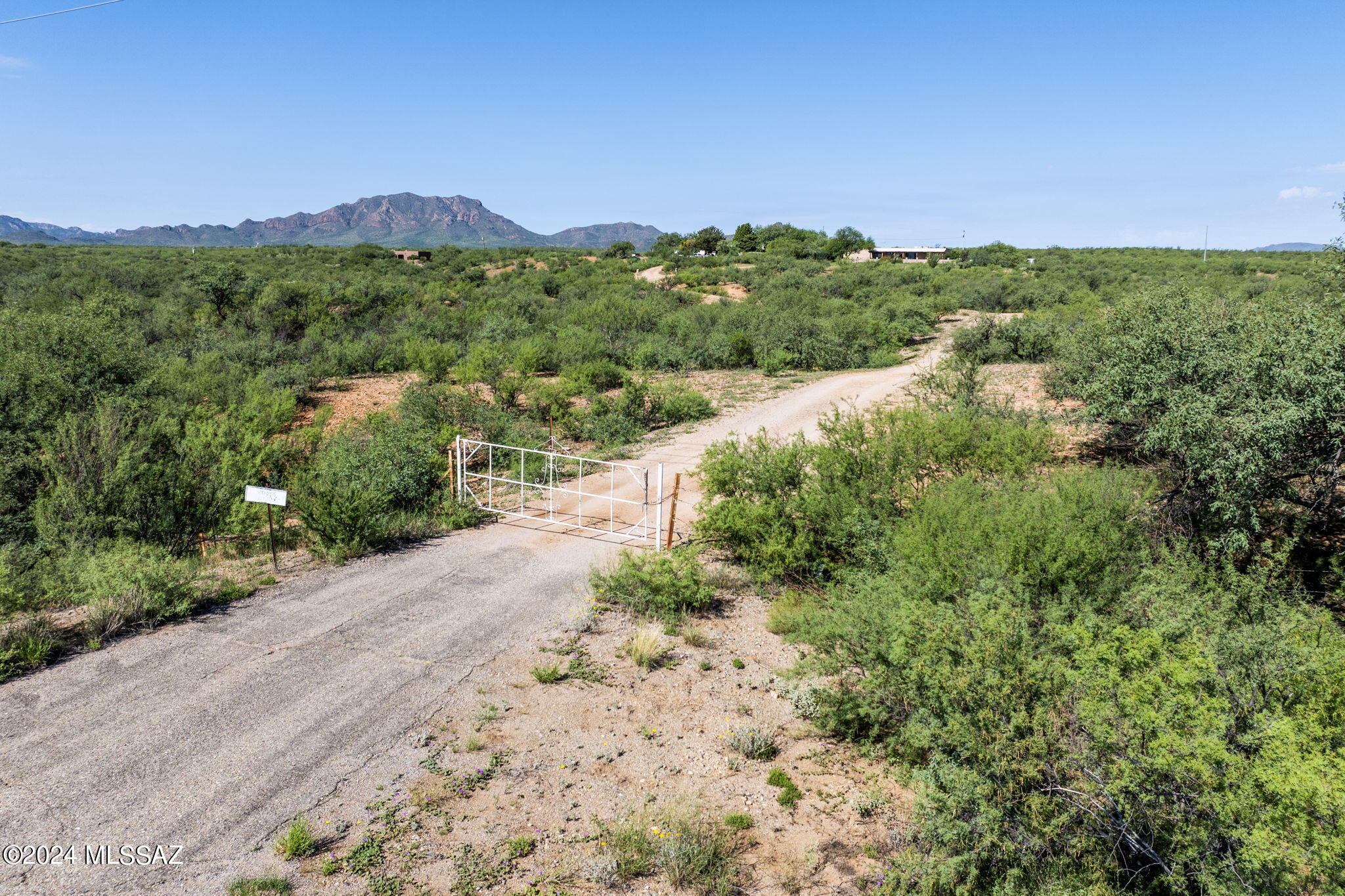 2776 West Frontage Road Amado, AZ 85645 - Photo 2 of 31