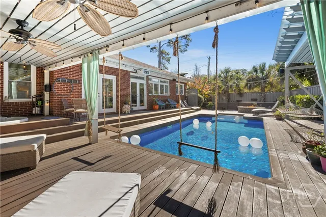 $825,000 | 409 East 54th Street, Savannah, GA 31405