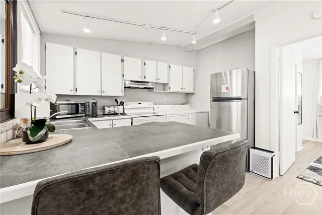 $825,000 | 409 East 54th Street, Savannah, GA 31405