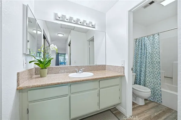 $475,000 | 1774 Shady Oaks Court, Azusa, CA 91702