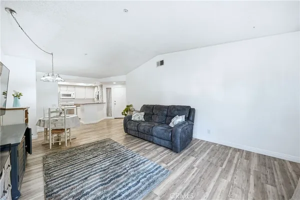 $475,000 | 1774 Shady Oaks Court, Azusa, CA 91702