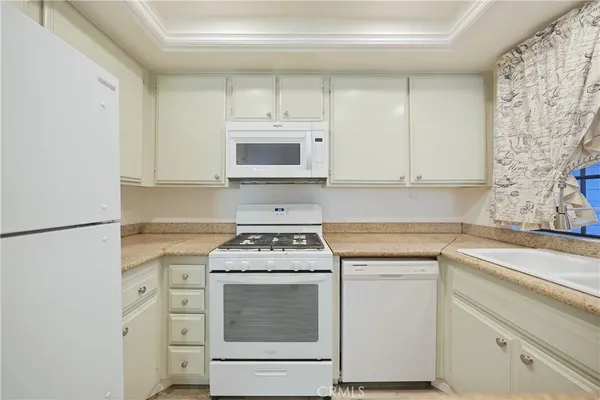 $475,000 | 1774 Shady Oaks Court, Azusa, CA 91702