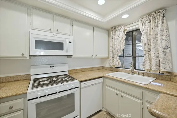 $475,000 | 1774 Shady Oaks Court, Azusa, CA 91702