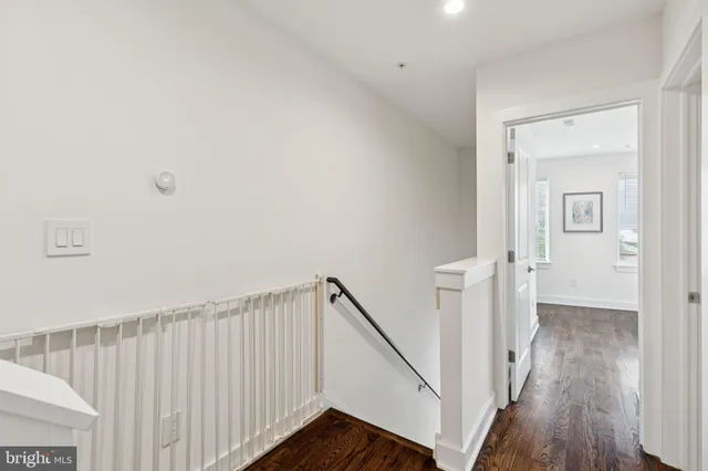 $549,999 | 1022 South 2nd Street, Unit 2, Philadelphia, PA 19147