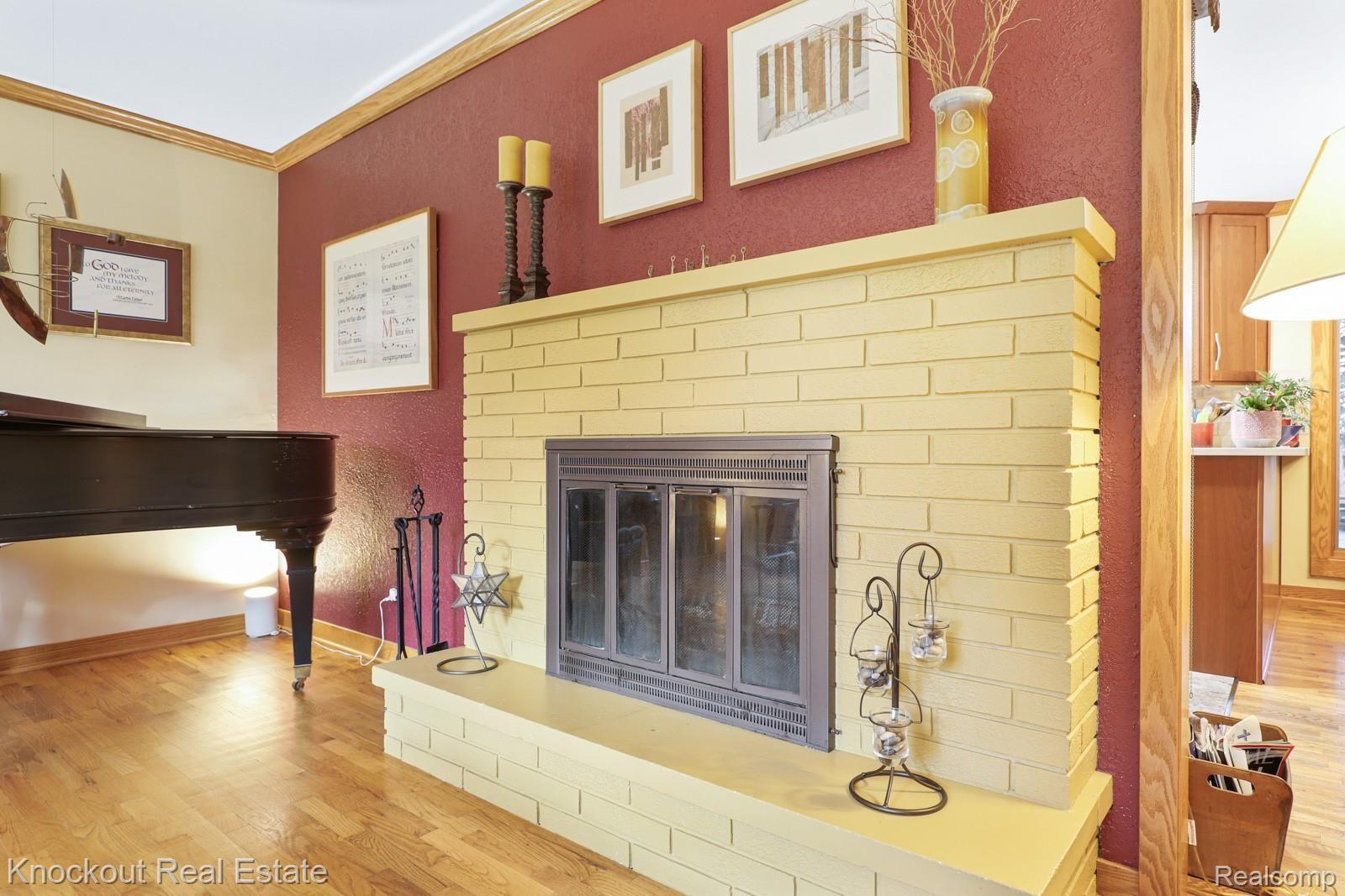 11240 South Evergreen Road Birch Run, MI 48415 - Photo 7 of 44 11240 W Evergreen 48734-10.jpg