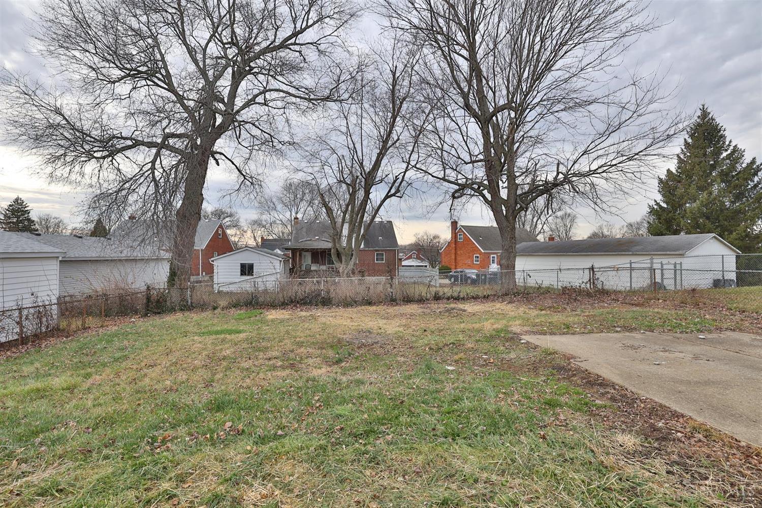 10669 Plainfield Road Sharonville, OH 45241 - Photo 22 of 29