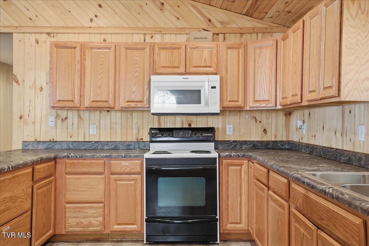 313 Rogers Road Rogersville, TN 37857 - Photo 12 of 37 17-313 Rogers Rd-4