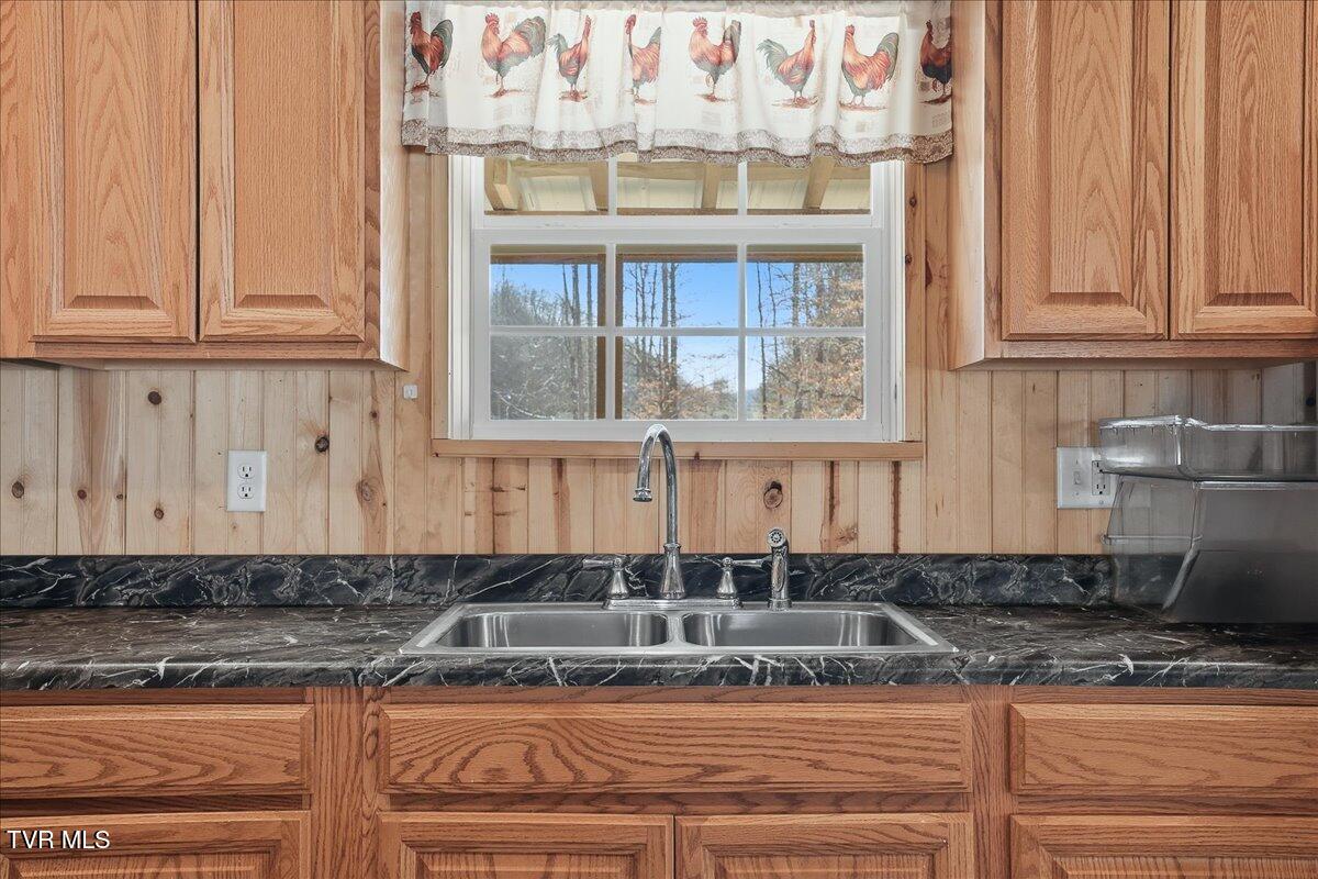 313 Rogers Road Rogersville, TN 37857 - Photo 15 of 37 20-313 Rogers Rd-7