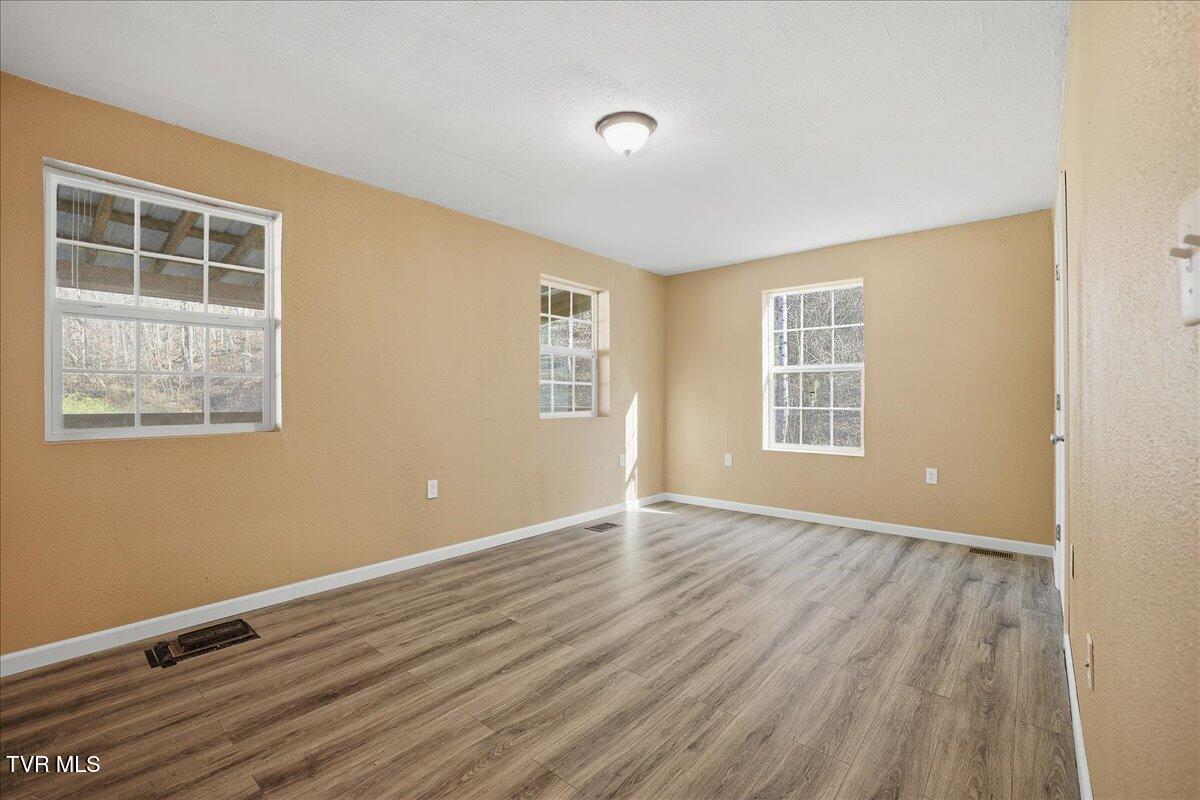 313 Rogers Road Rogersville, TN 37857 - Photo 20 of 36 26-313 Rogers Rd-13