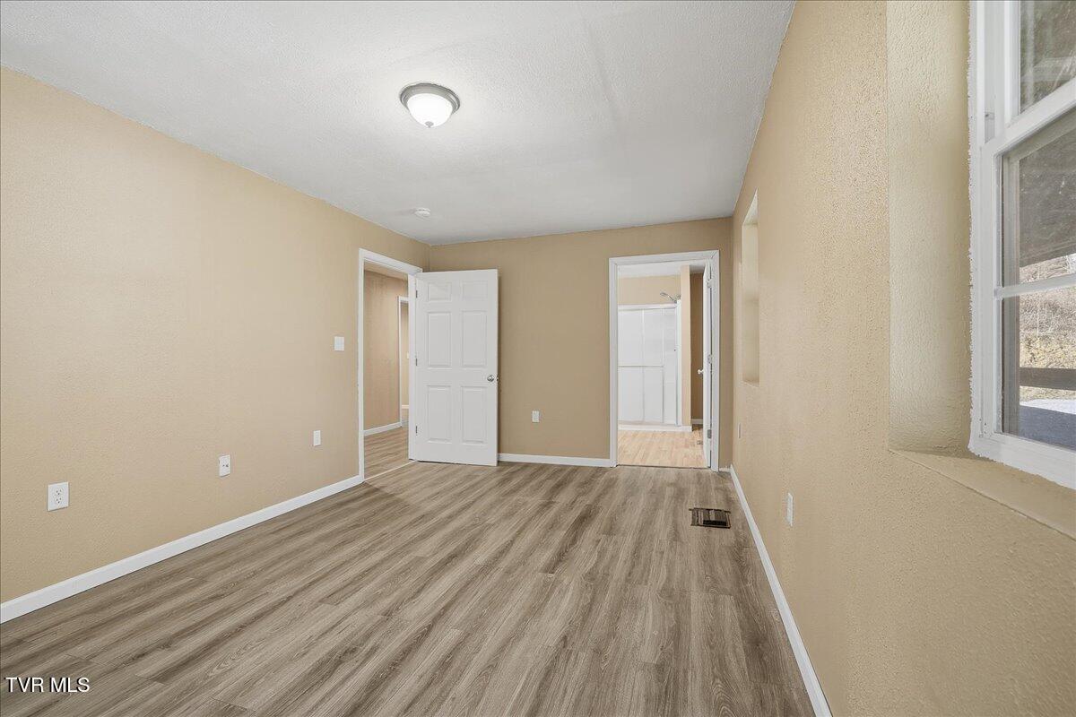 313 Rogers Road Rogersville, TN 37857 - Photo 21 of 36 27-313 Rogers Rd-14