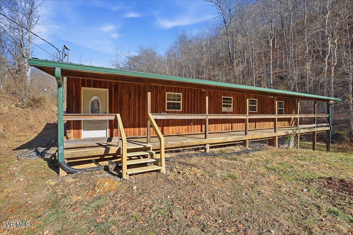 313 Rogers Road Rogersville, TN 37857 - Photo 8 of 37 13-313 Rogers Rd-24