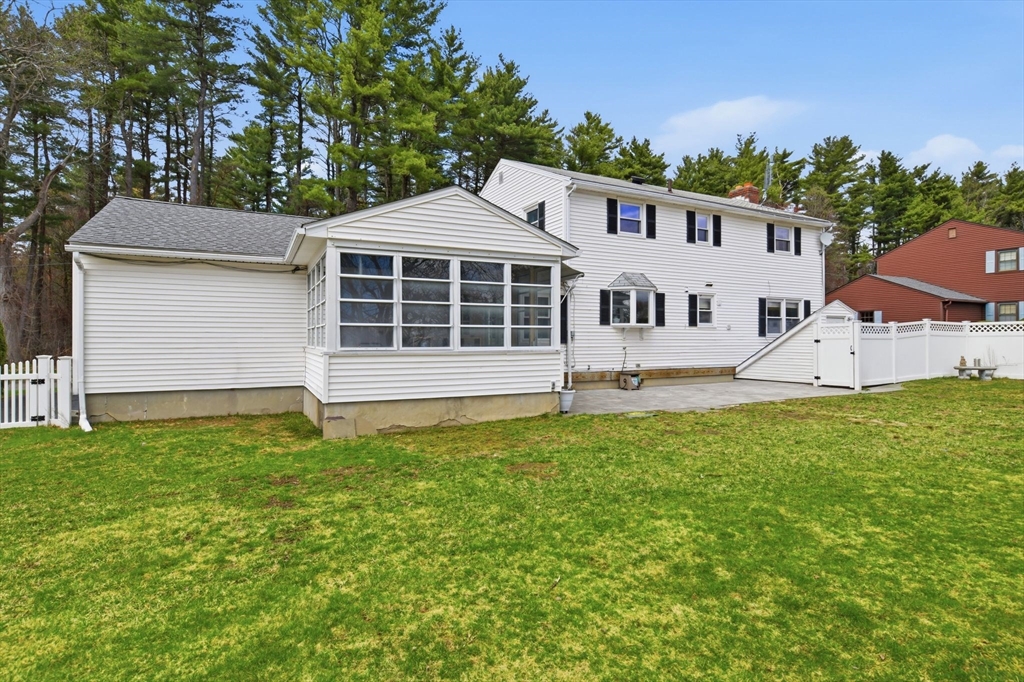 244 Lower Westfield Road Holyoke, MA 01040 - Photo 37 of 39 Gallery Image 37