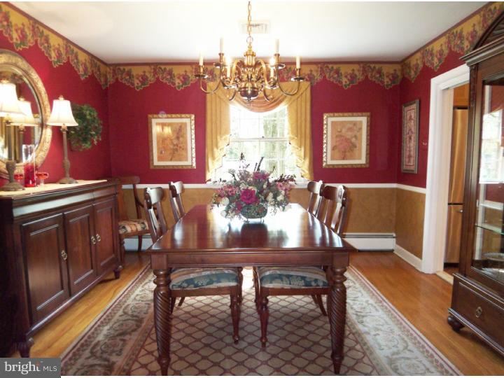 725 Spring Avenue Fort Washington, PA 19034 - Photo 3 of 24 Dining Room