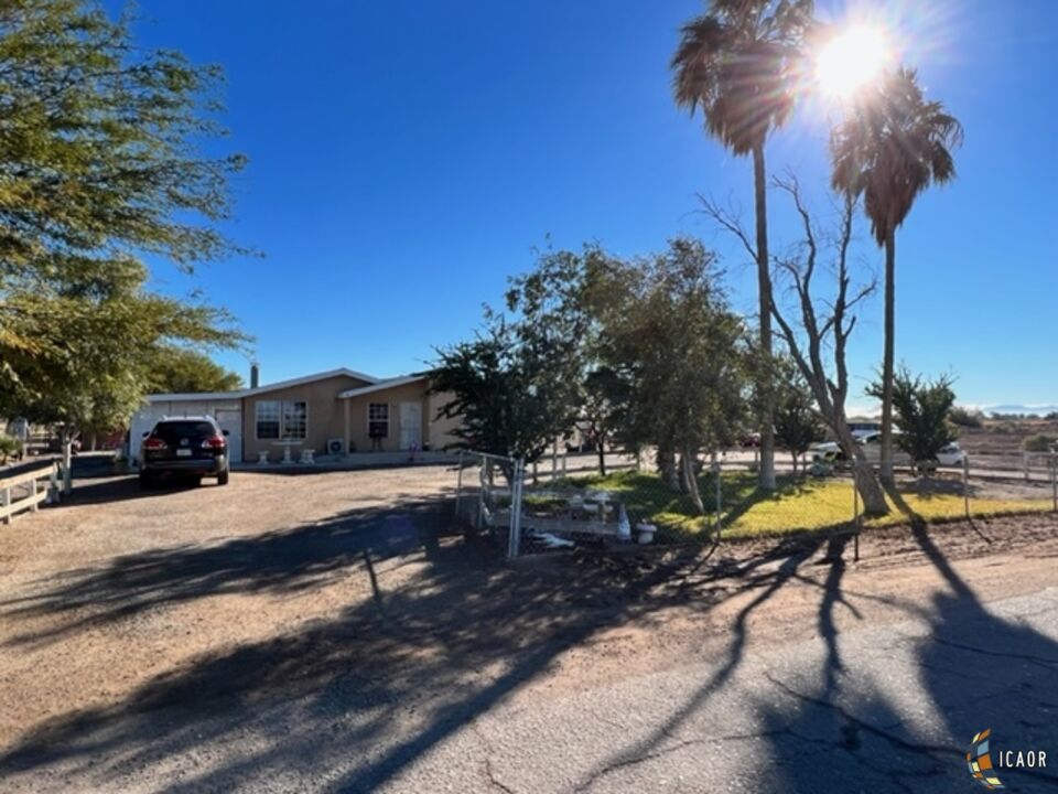 1870 Derrick Road El Centro, CA 92243 - Photo 13 of 19 Gallery Image 13