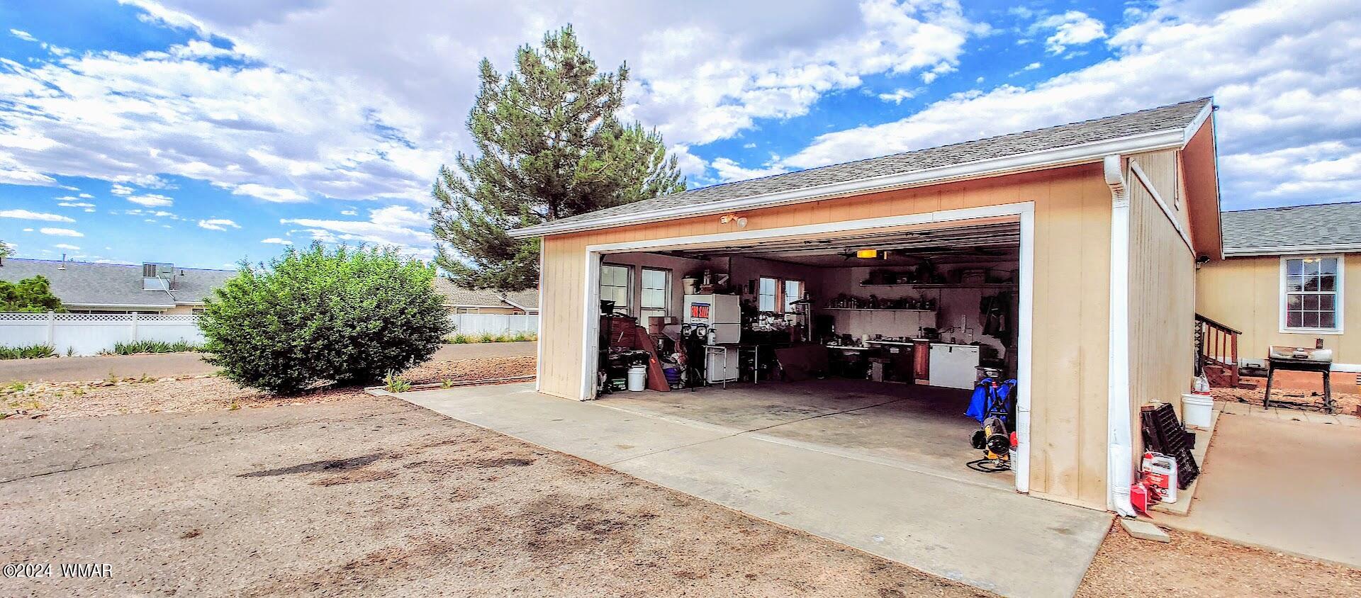 3055 Ridgeview Drive Snowflake, AZ 85937 - Photo 3 of 17 Garage