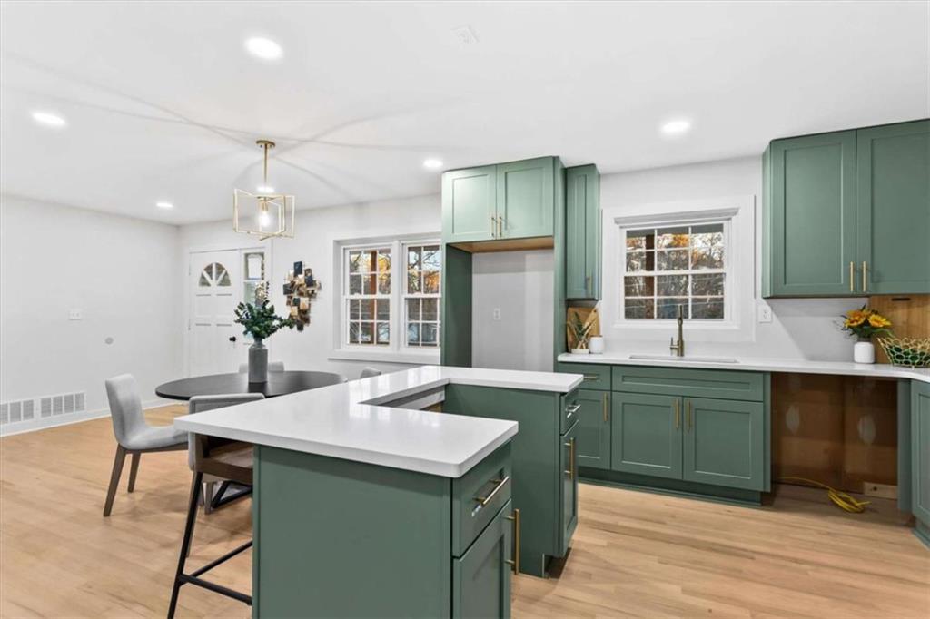 1891 Valley Ridge Drive Southwest Atlanta, GA 30331 - Photo 16 of 45