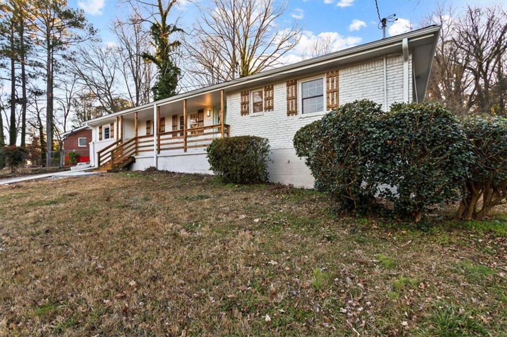 1891 Valley Ridge Drive Southwest Atlanta, GA 30331 - Photo 2 of 45