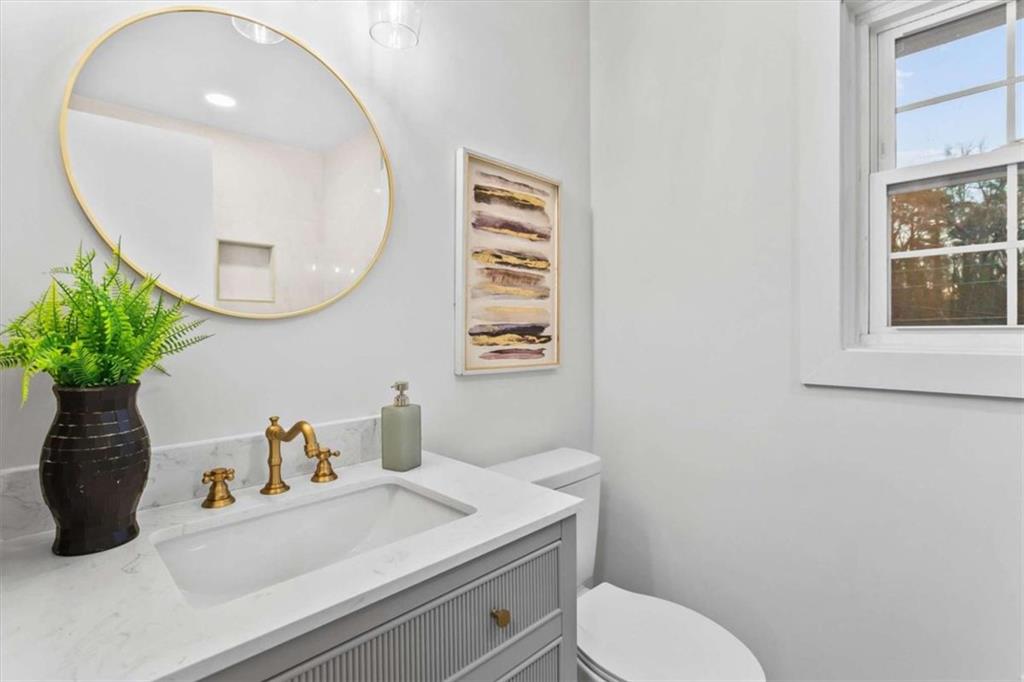 1891 Valley Ridge Drive Southwest Atlanta, GA 30331 - Photo 30 of 45