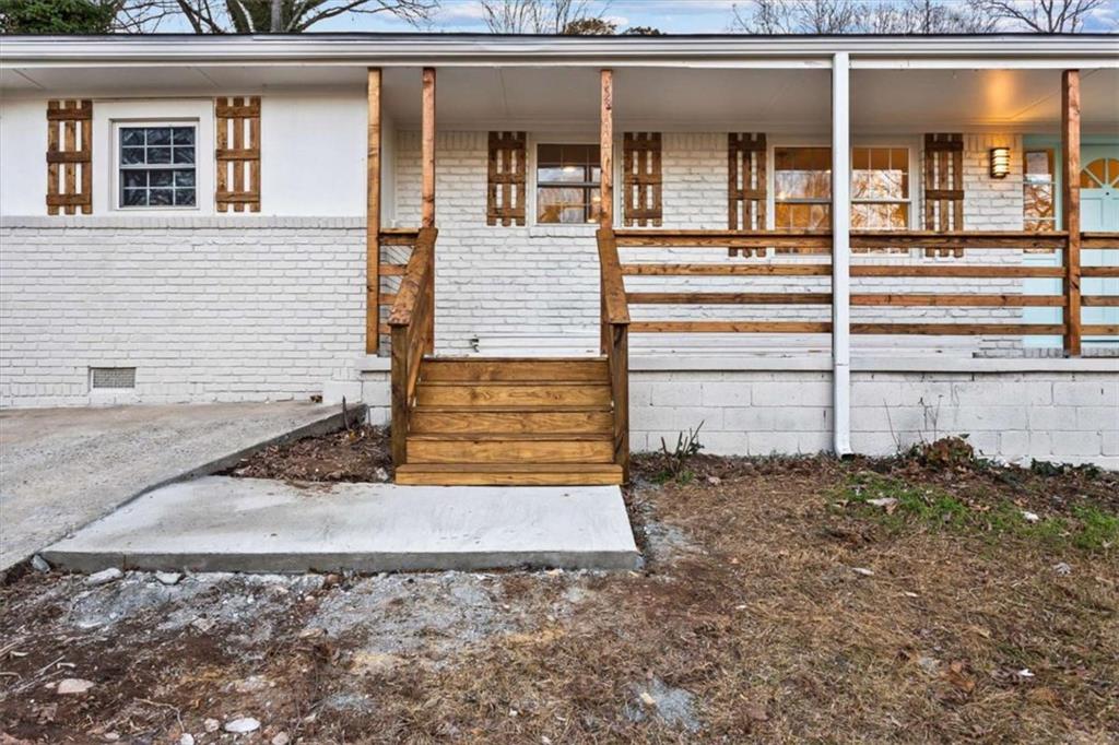 1891 Valley Ridge Drive Southwest Atlanta, GA 30331 - Photo 4 of 45