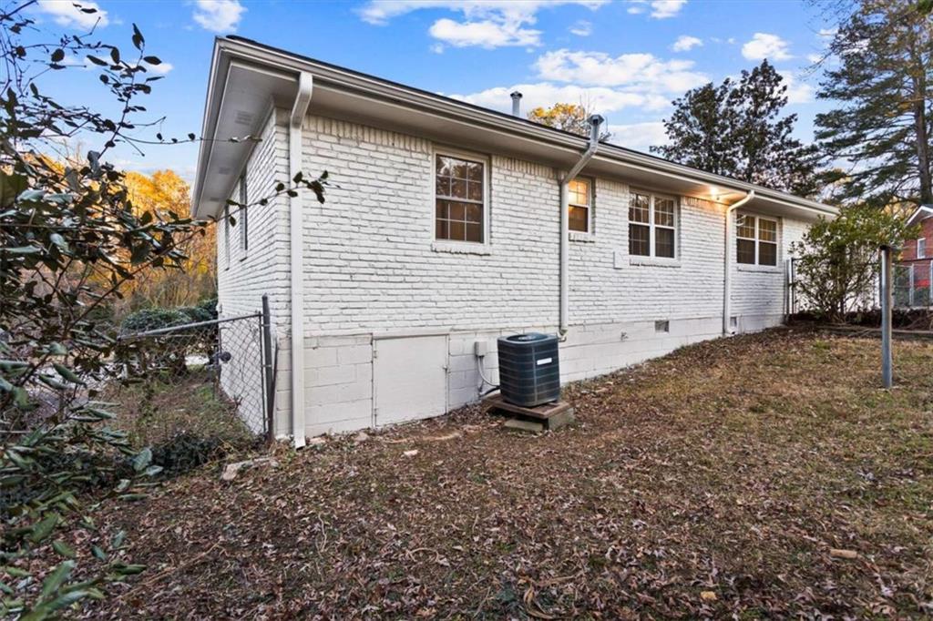 1891 Valley Ridge Drive Southwest Atlanta, GA 30331 - Photo 44 of 45