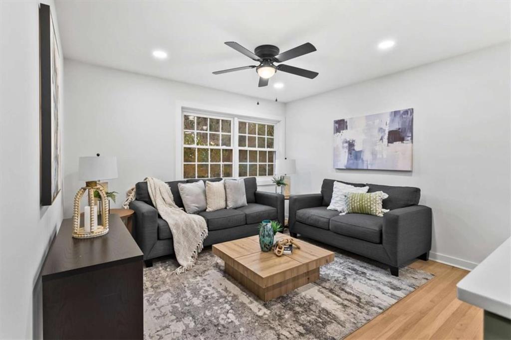 1891 Valley Ridge Drive Southwest Atlanta, GA 30331 - Photo 10 of 45