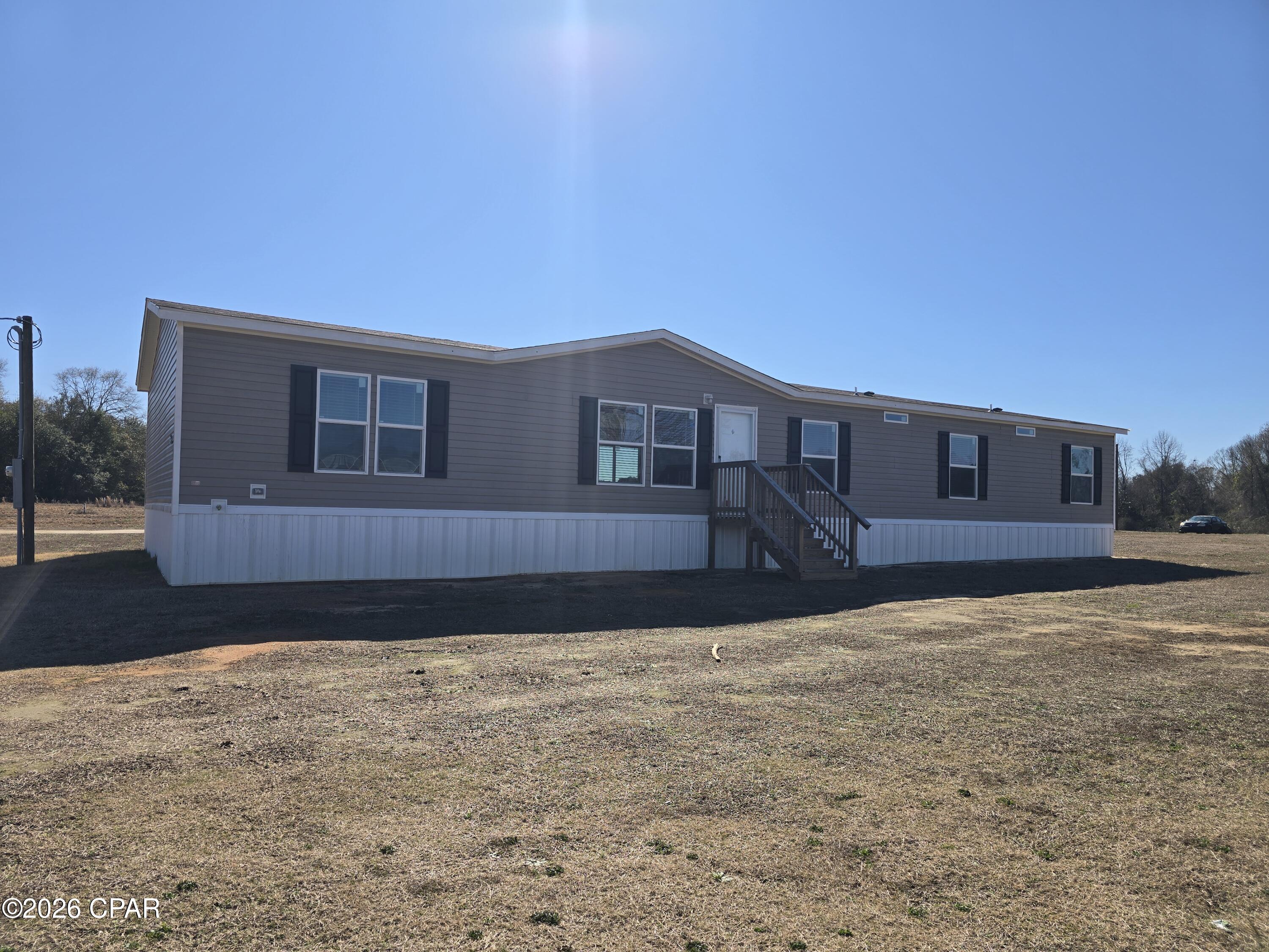 4419 Russ Road Cottondale, FL 32431 - Photo 3 of 32