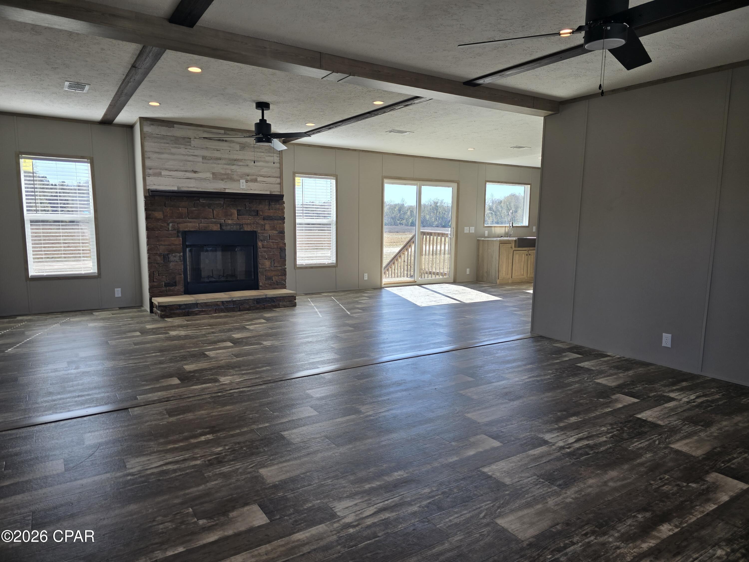 4419 Russ Road Cottondale, FL 32431 - Photo 4 of 32