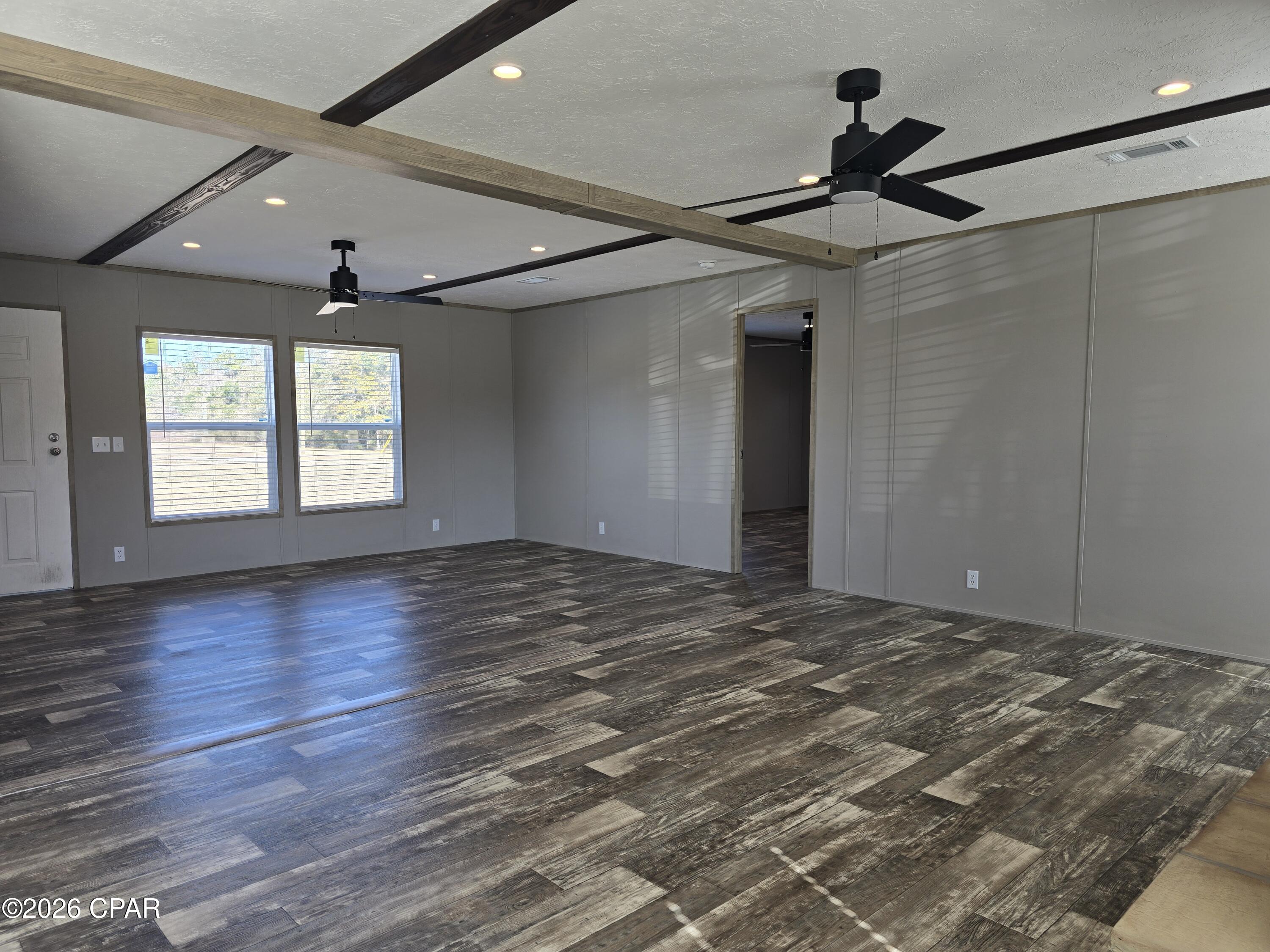 4419 Russ Road Cottondale, FL 32431 - Photo 7 of 32