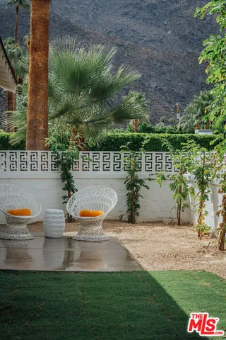 $2,295,000 | 1560 South Calle Palo Fierro, Palm Springs, CA 92264