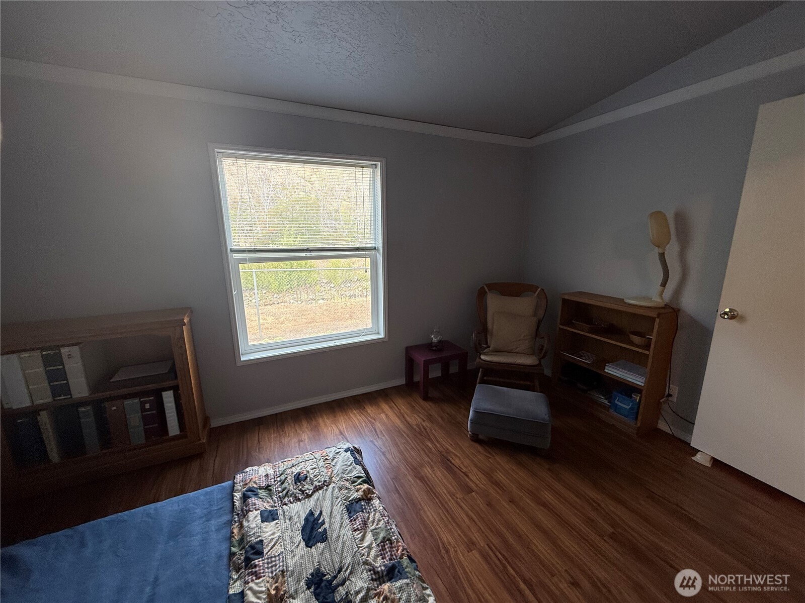 1934 Tucannon Road Pomeroy, WA 99347 - Photo 21 of 40 a living room with furniture and a window