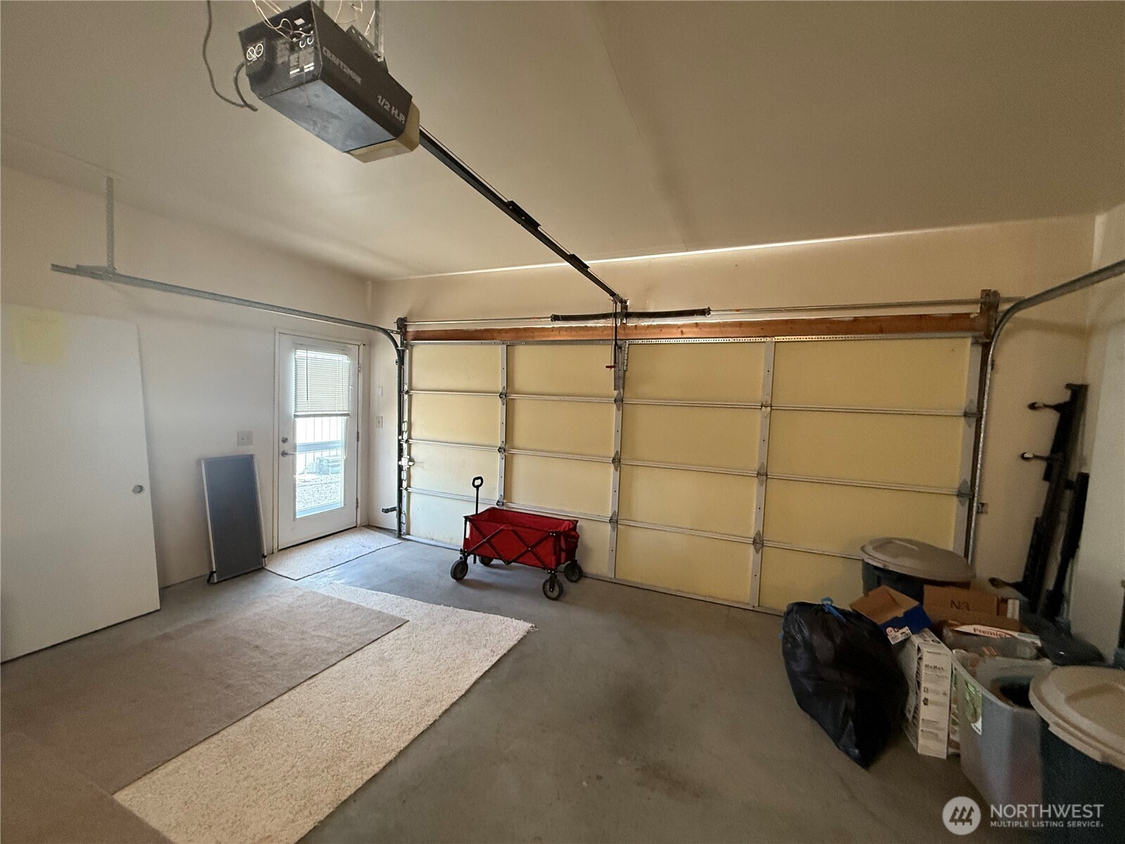 1934 Tucannon Road Pomeroy, WA 99347 - Photo 23 of 40 a bedroom with a bed and a window