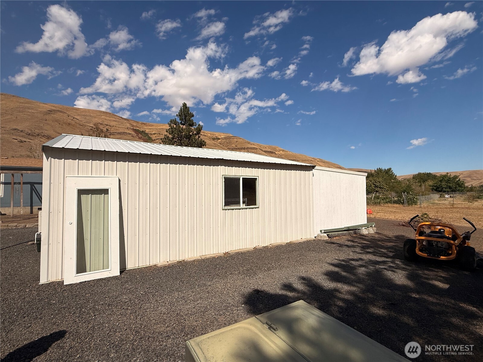 1934 Tucannon Road Pomeroy, WA 99347 - Photo 32 of 40 a view of a terrace