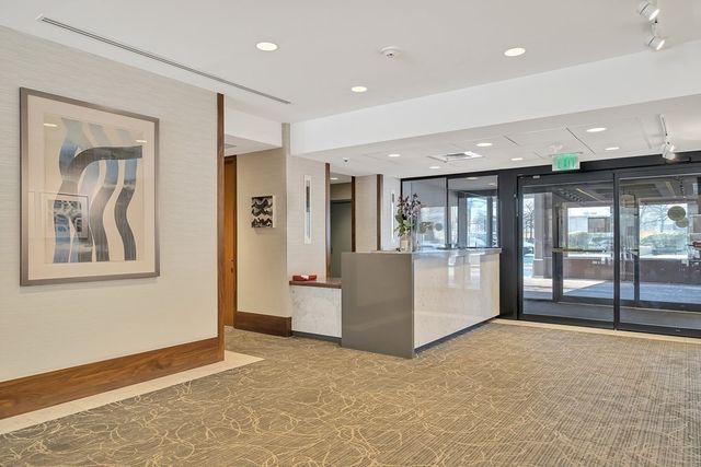 $395,000 | 6 Whittier Place, Unit 16L, Boston, MA 02114