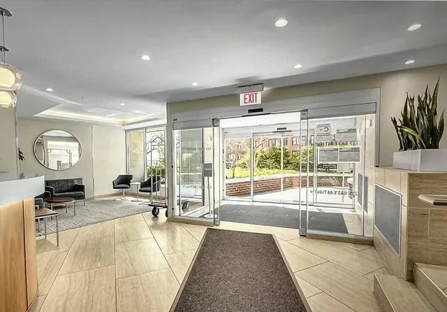 $359,000 | 225 East 36th Street, Unit 15C | Murray Hill